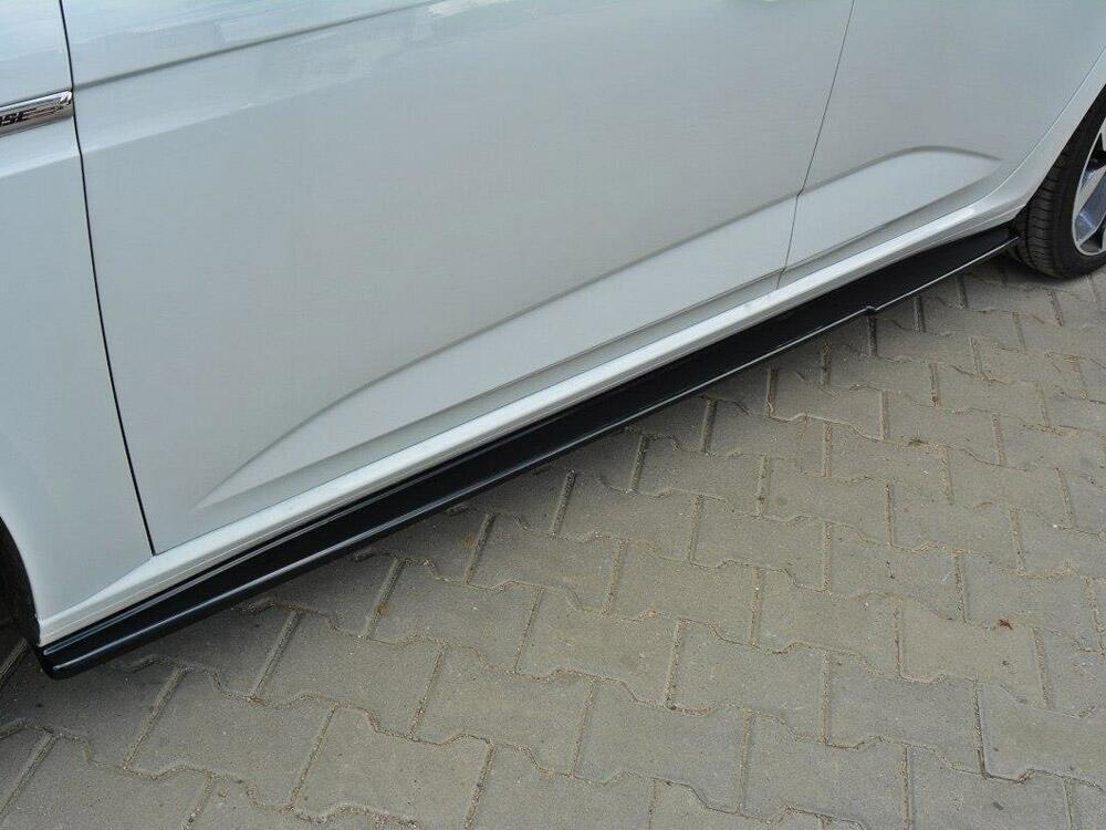 Side Skirts Diffusers Renault Megane MK4 Hatchback (2016-UP) - Textured