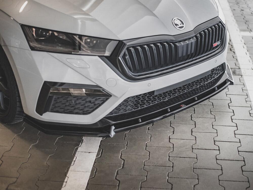Front Splitter V.1 Skoda Octavia RS Mk4