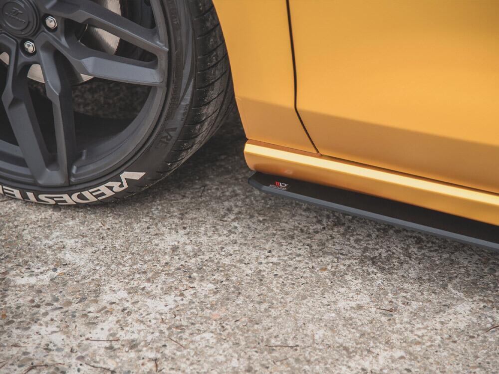 Street PRO Side Skirt Diffusers + Flaps Ford Focus ST / ST-Line Mk4