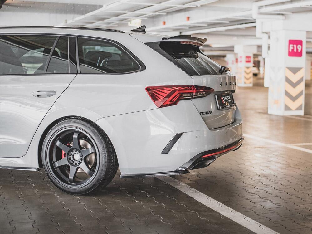 Rear Side Splitters V1 Skoda Octavia RS MK4 (2020-) - Carbon Look