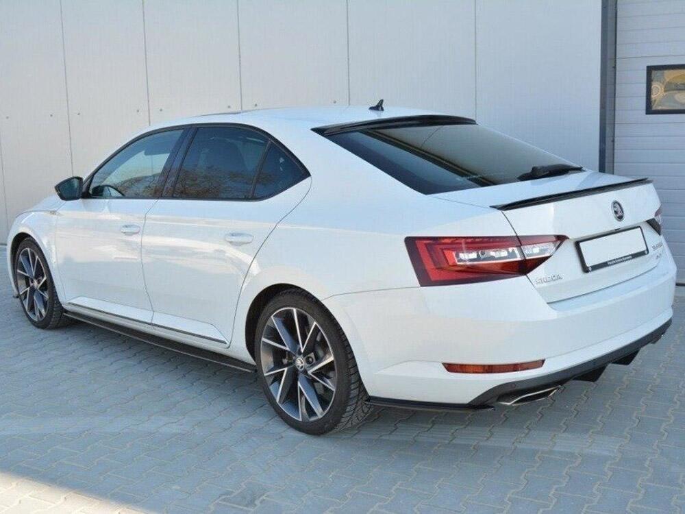 Extension OF Rear Window Skoda Superb MK3 Liftback (2015-19)