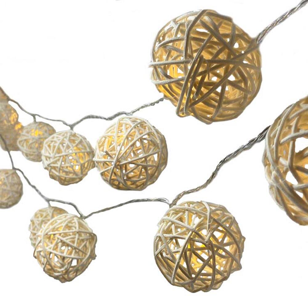 Blaze On Wicker Ball 20 fairy lights in Natural