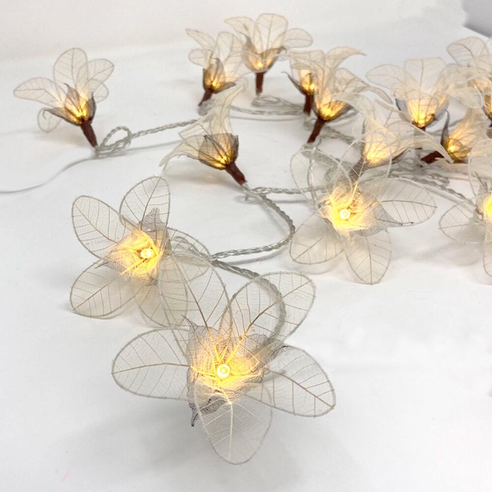 Fascinator Lily Fairy Lights in Their Natural Undyed Colour – Handcrafted Thai Rubber Tree Leaf Flowers