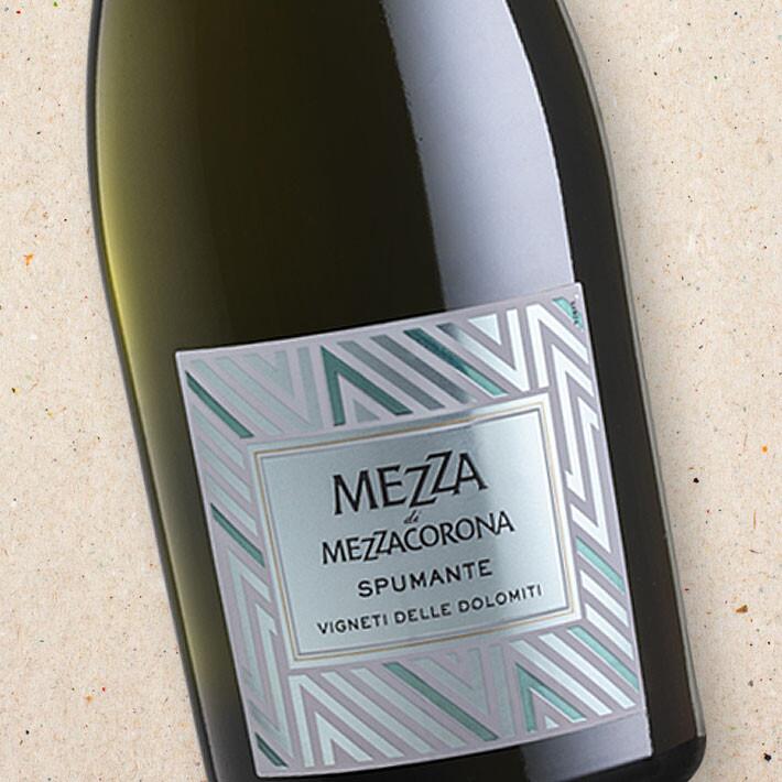 Mezza Riche Mezzacorona Mezza Spumante NV | Strictly Wine