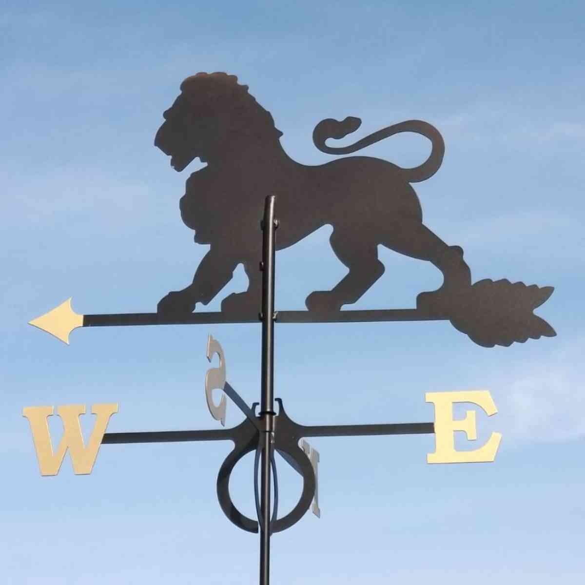 Large lion weathervane