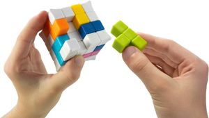 Smart Games Plug and Play Puzzler