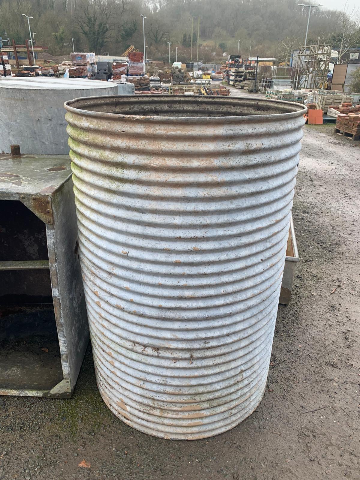 Revolved Tank Large galvanised round tank 152cm x 104cm