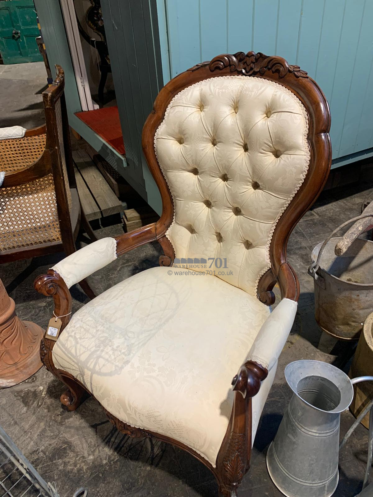 Spring Button Chair Victorian Button-Back Armchair