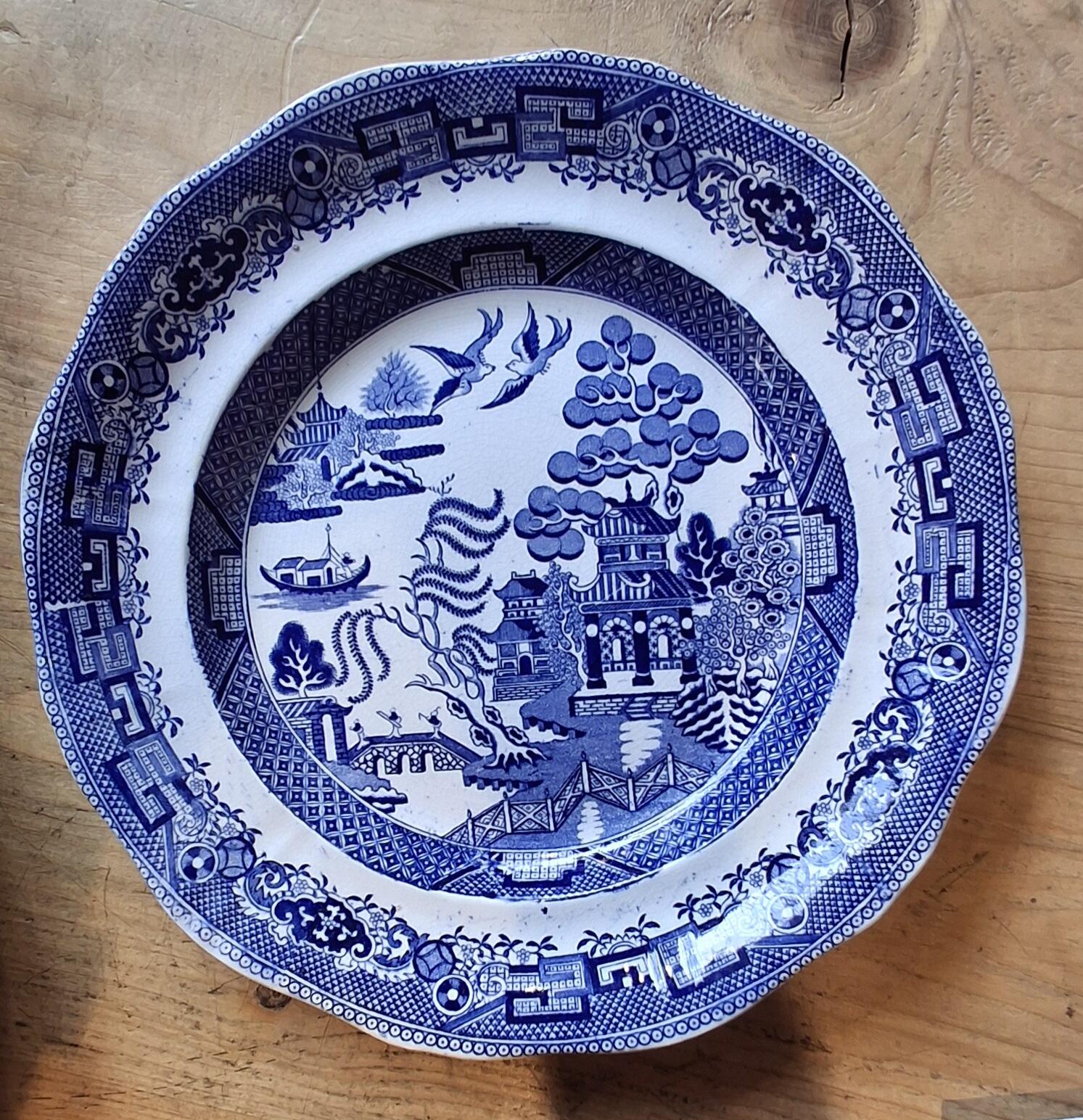 Set of six Antique Davenport Willow Pattern Plates c1840-1860