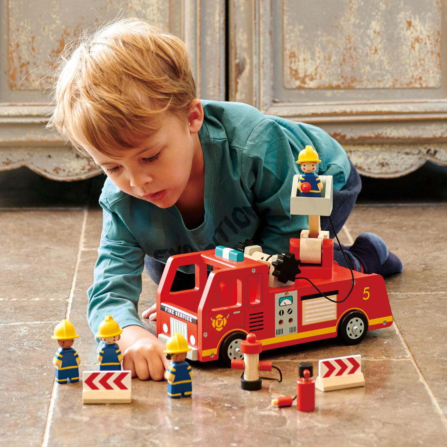 New Wooden Fire Engine with 14 Pieces