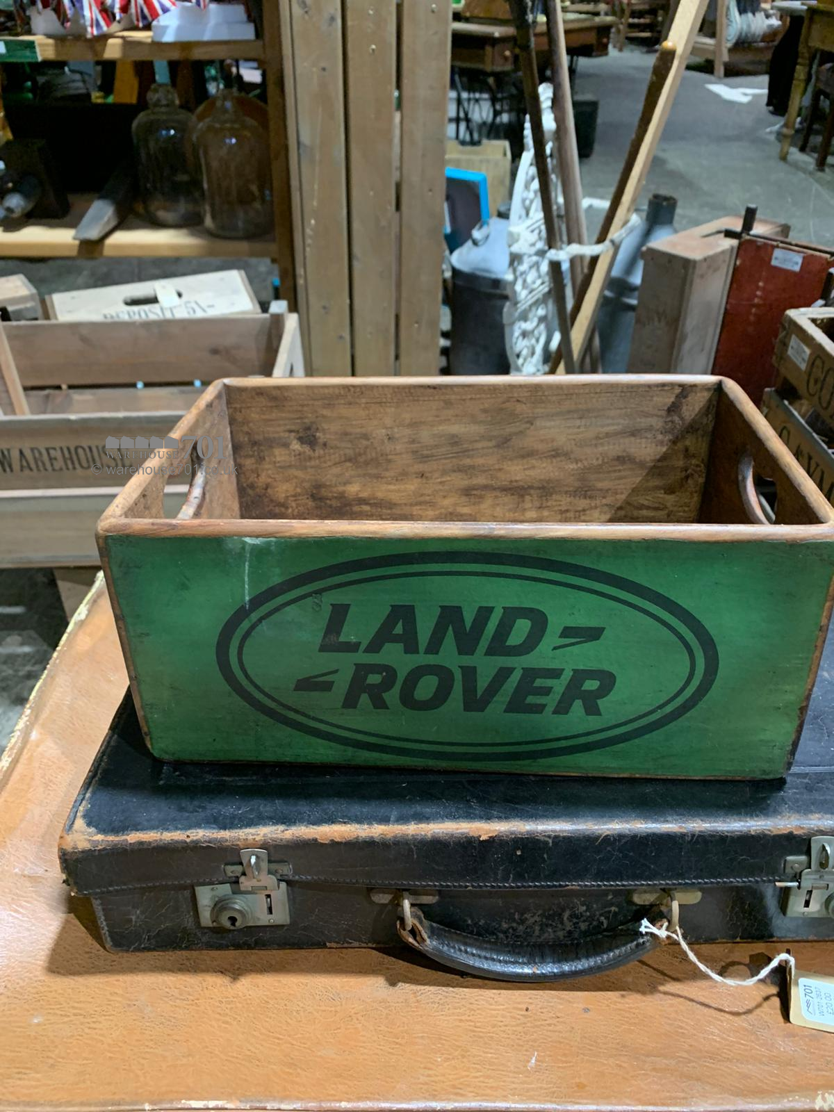 Wooden Land Rover box 13.5 inch