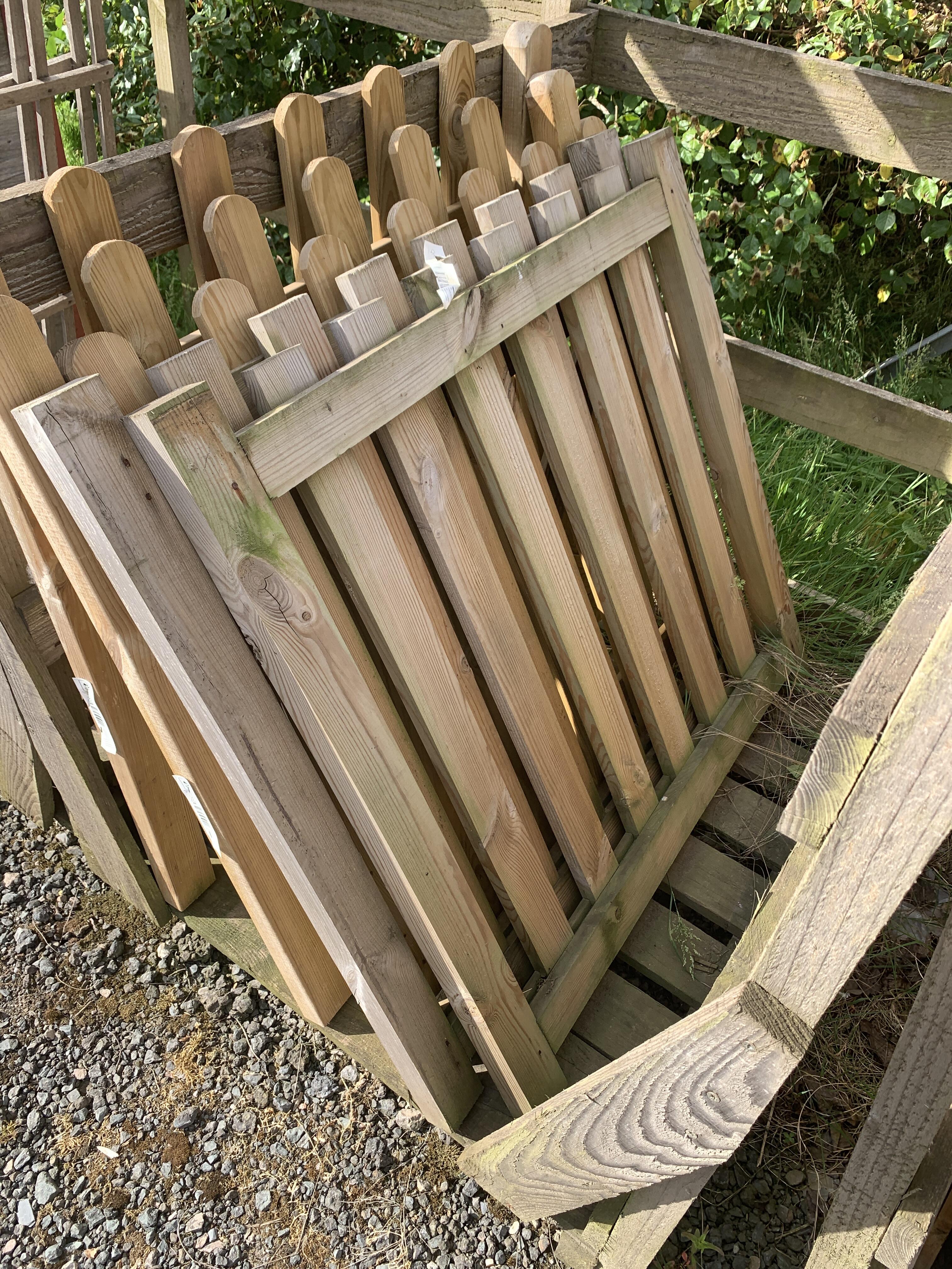 Pale Wooden Gate 0.9m x 0.9m