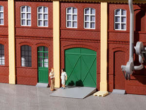 Auhagen 80250 Green gates and doors with steps and ramps