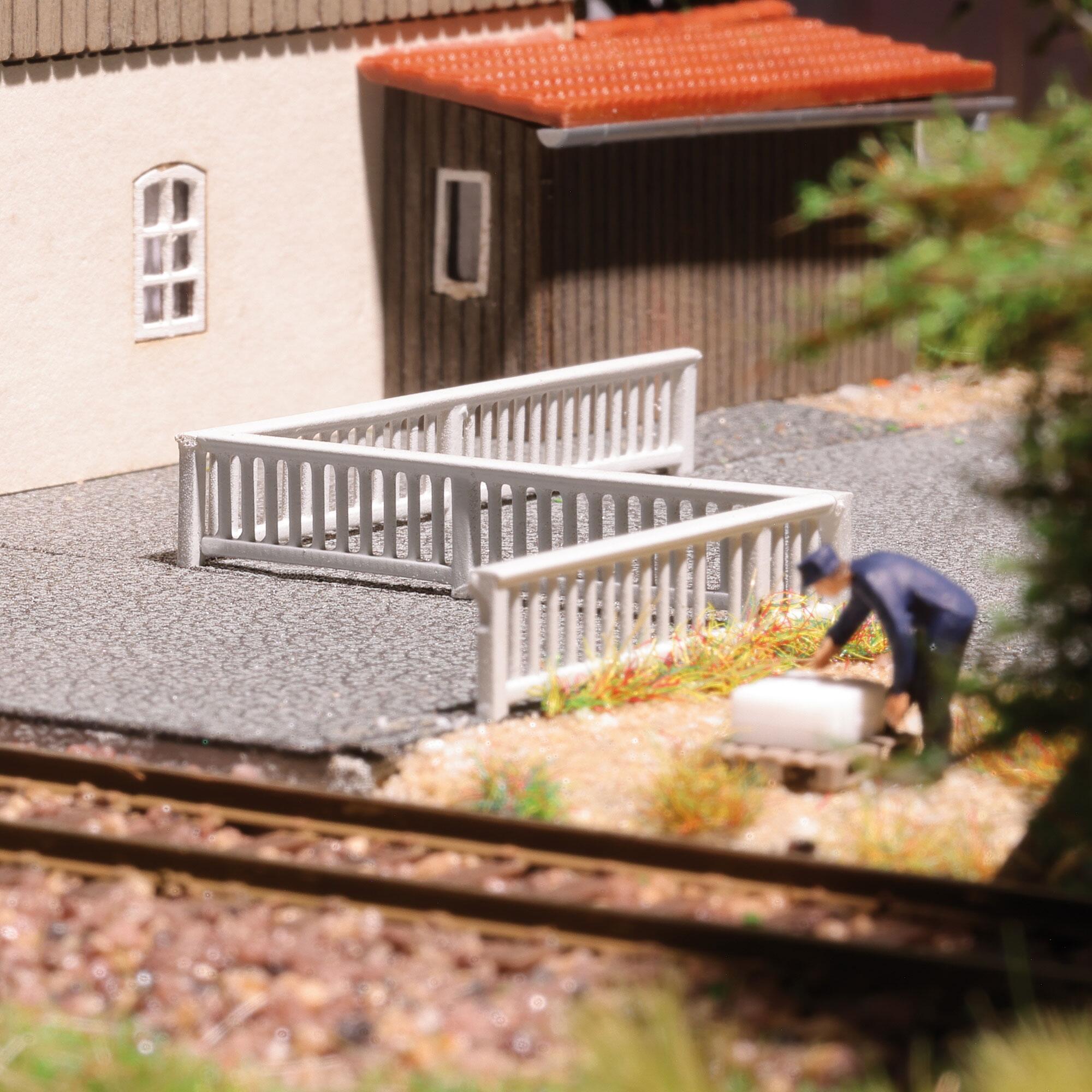 Busch 8130 Railings/Fence