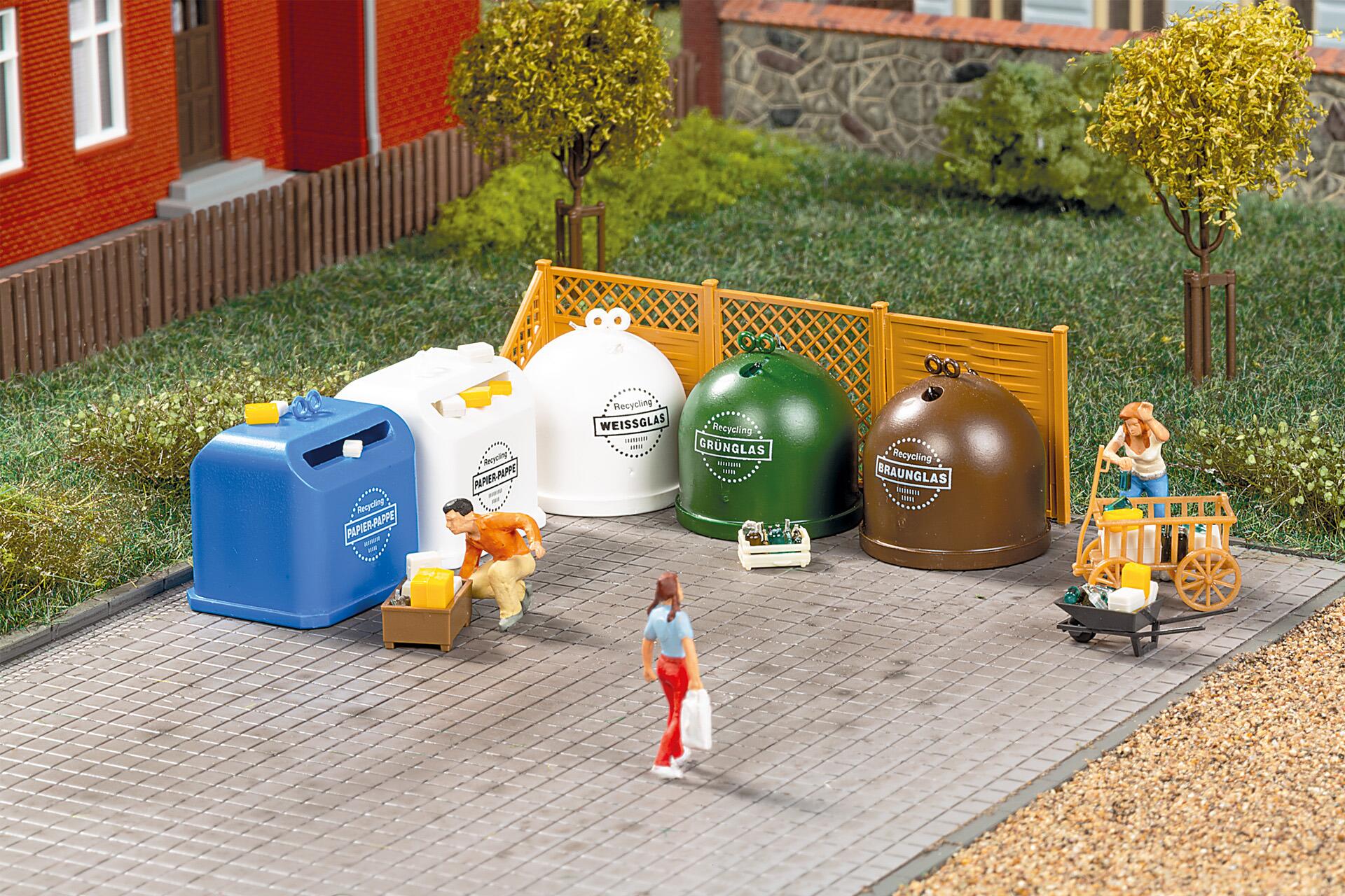 Auhagen 41695 Recycling containers with accessories
