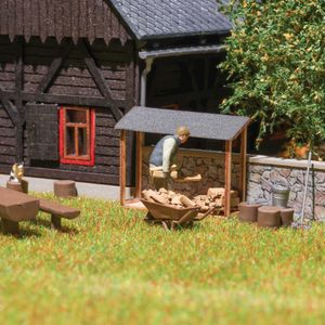 Busch 1869 Stacking wood H0