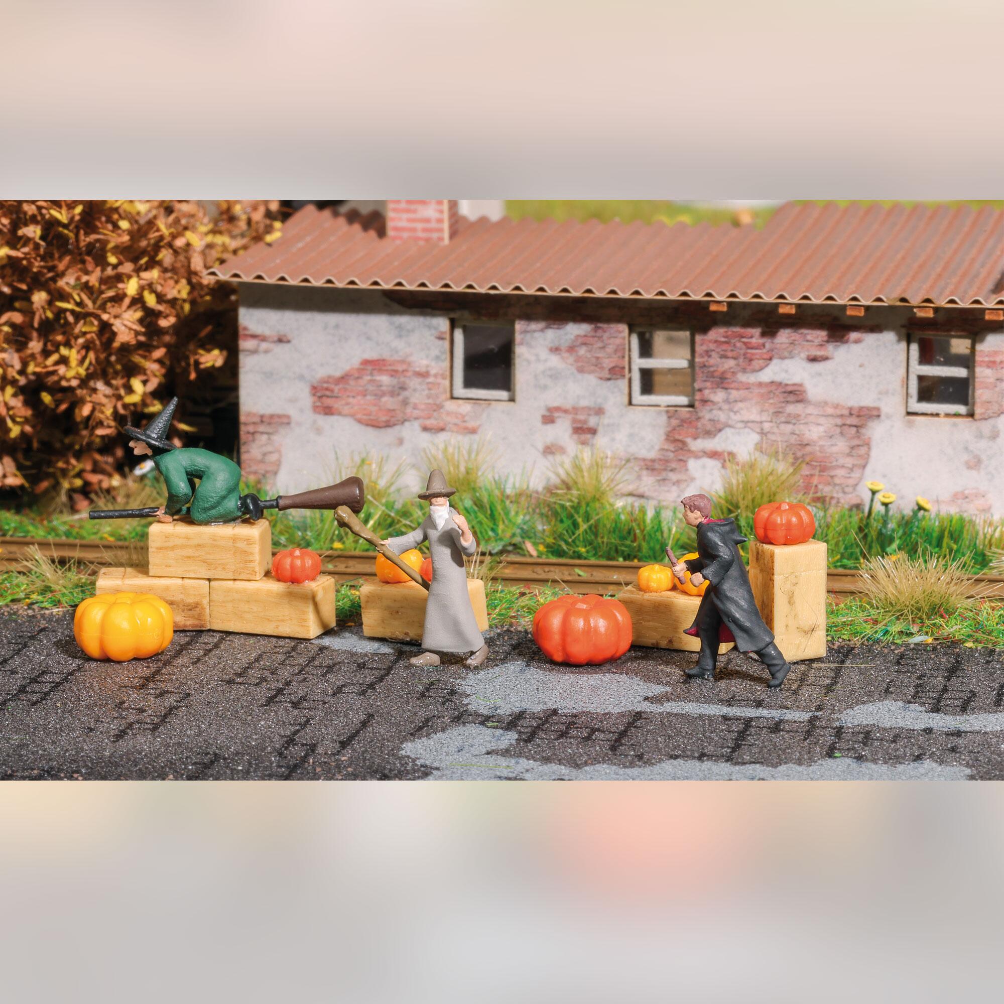 Busch 79809 Action Set: Trick or Treat H0