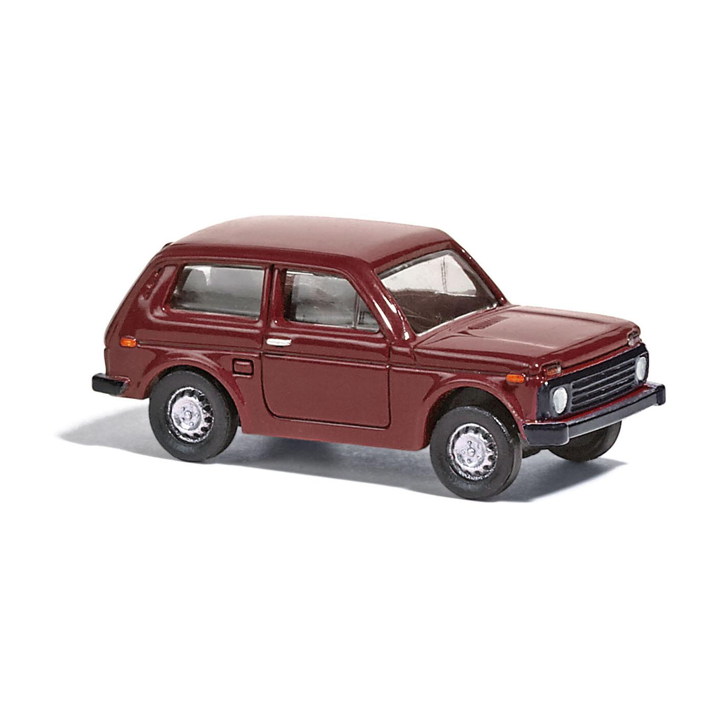 Busch 87103 Lada Niva, ruby red
