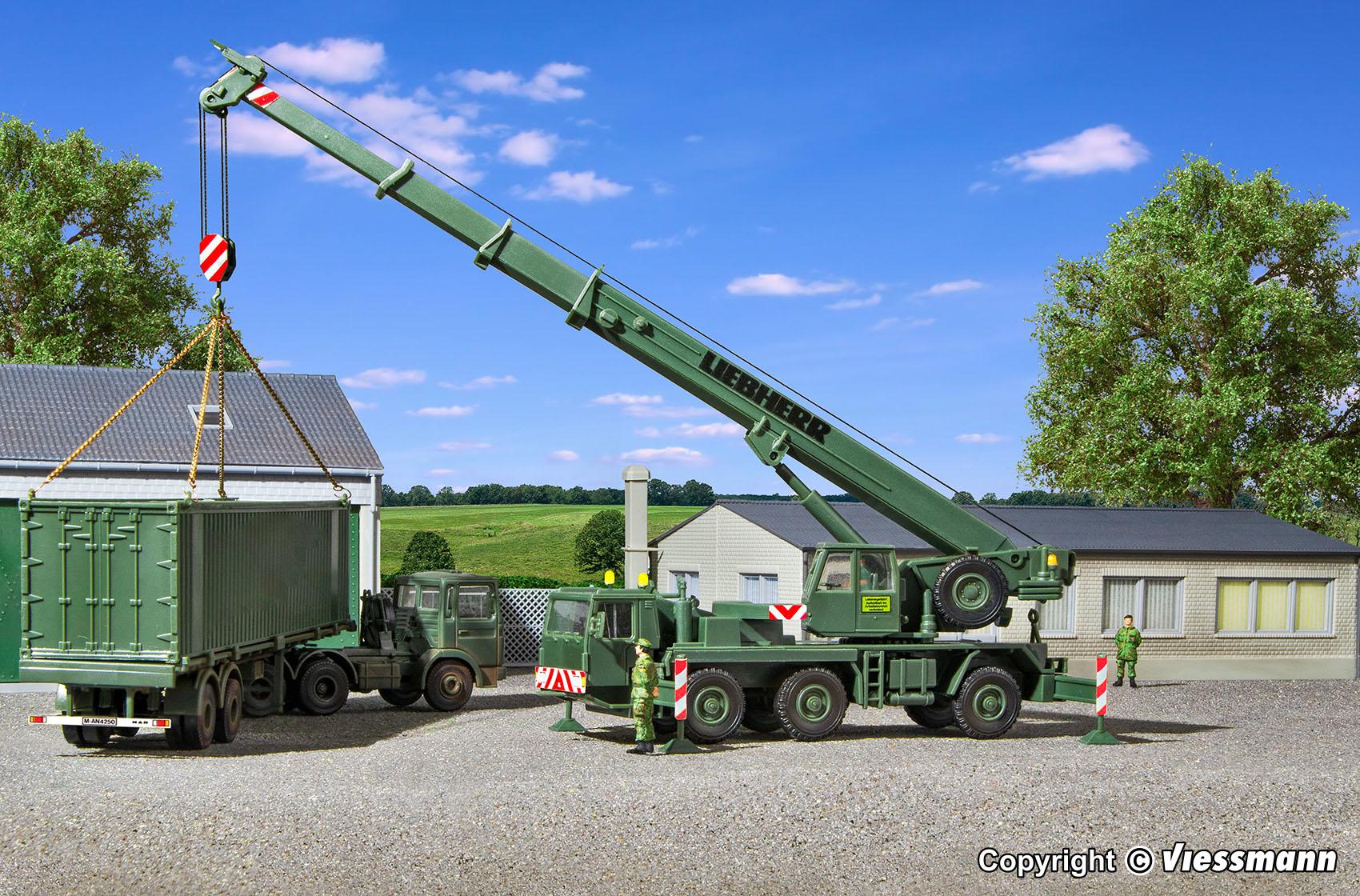 Military LIEBHERR mobile crane LTM 1050/3