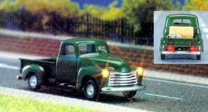 Busch 5643 Chevrolet Pick Up with working lights