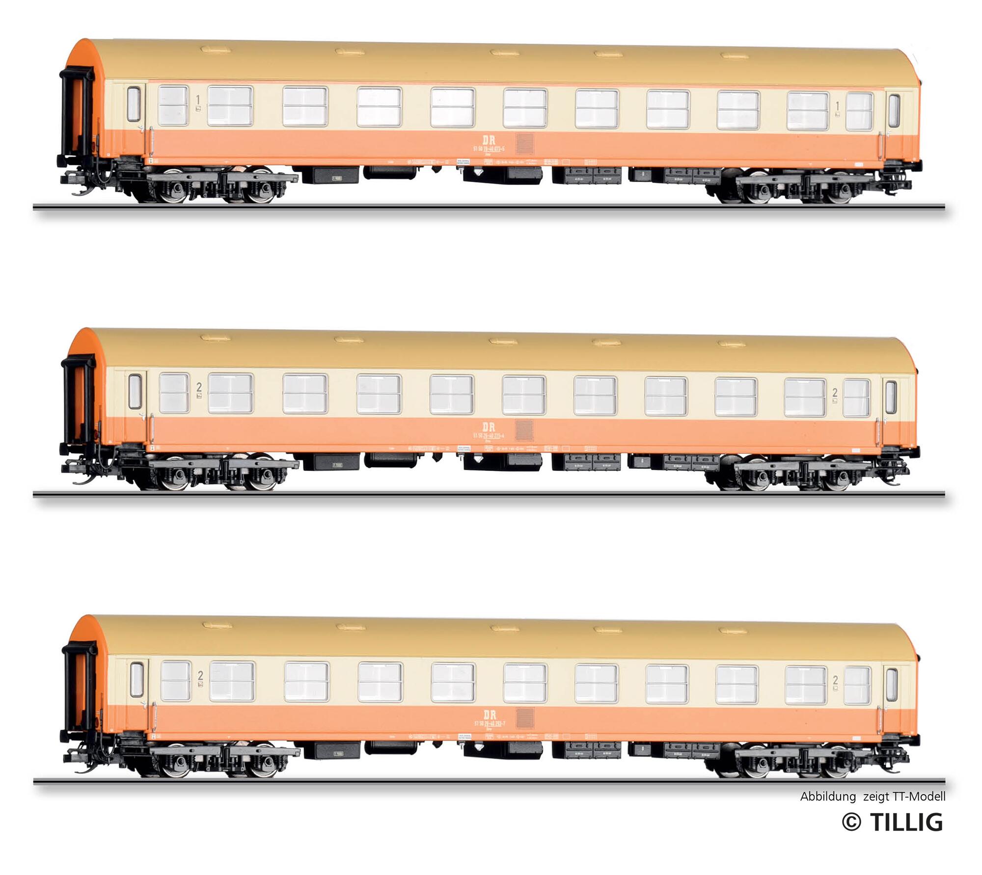 TILLIG 70063 Passenger coach set “Städteexpress” of the DR