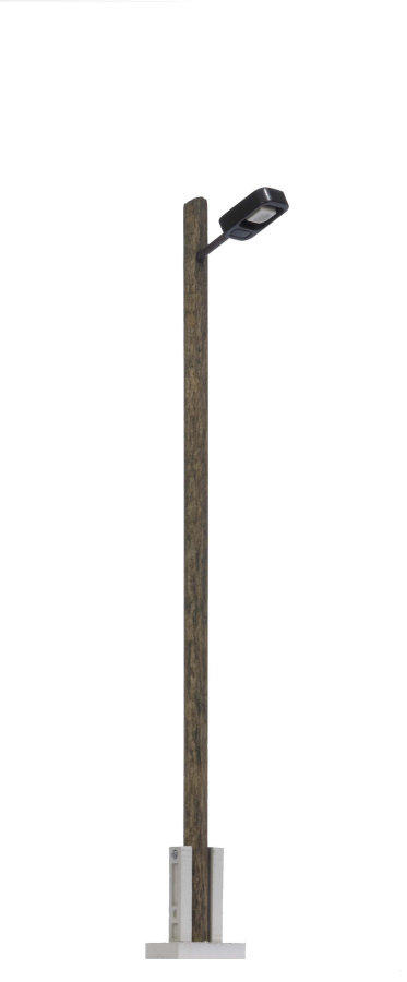 Busch 4159 Street lamp on wooden pole