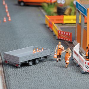 Busch 1867 Setting up traffic cones