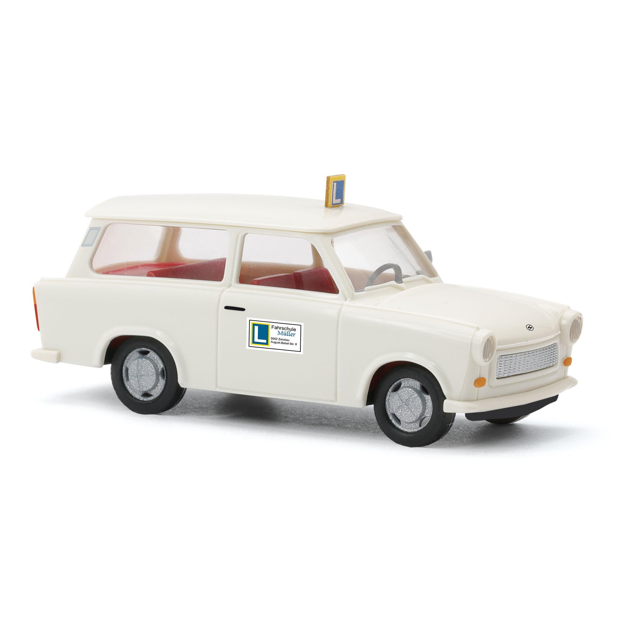 Busch 53215 Trabant P601 Combi, driving school