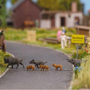 Busch 1127 6 wild boars H0