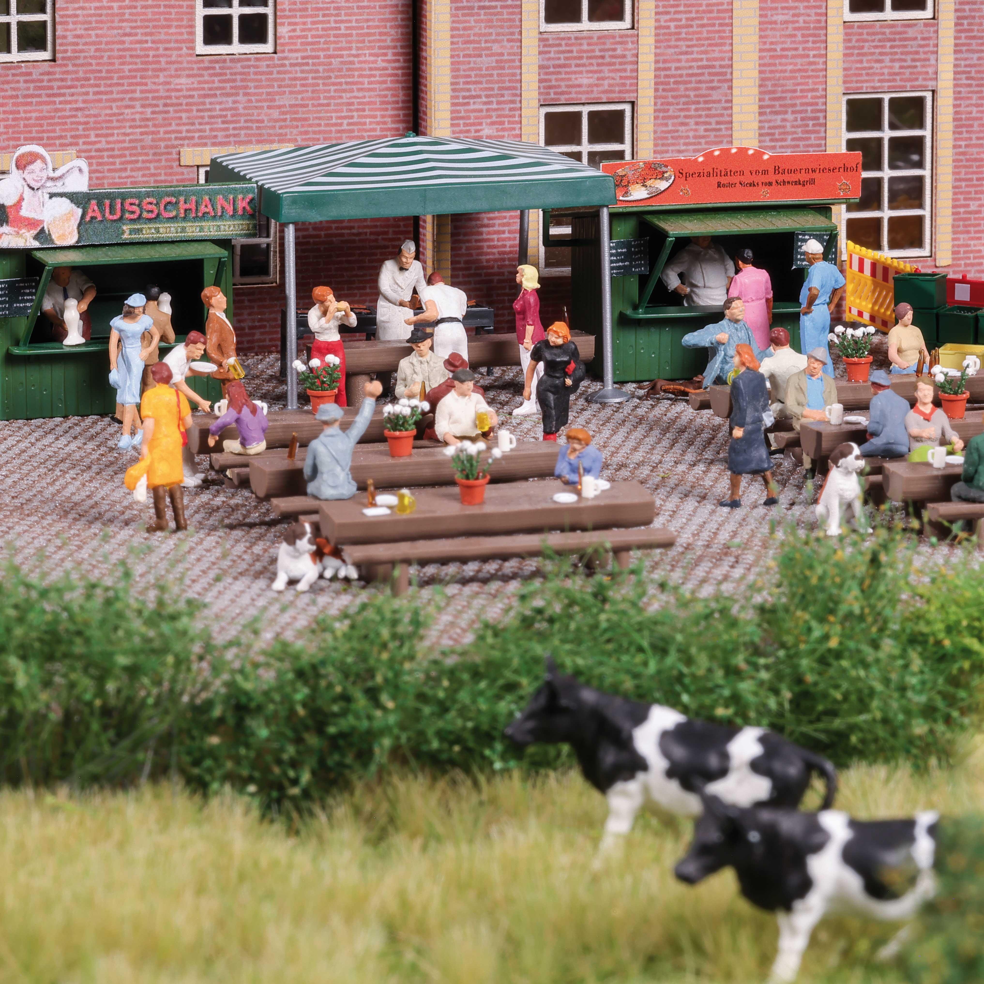 Busch 1872 Ährenbräu beer garden H0