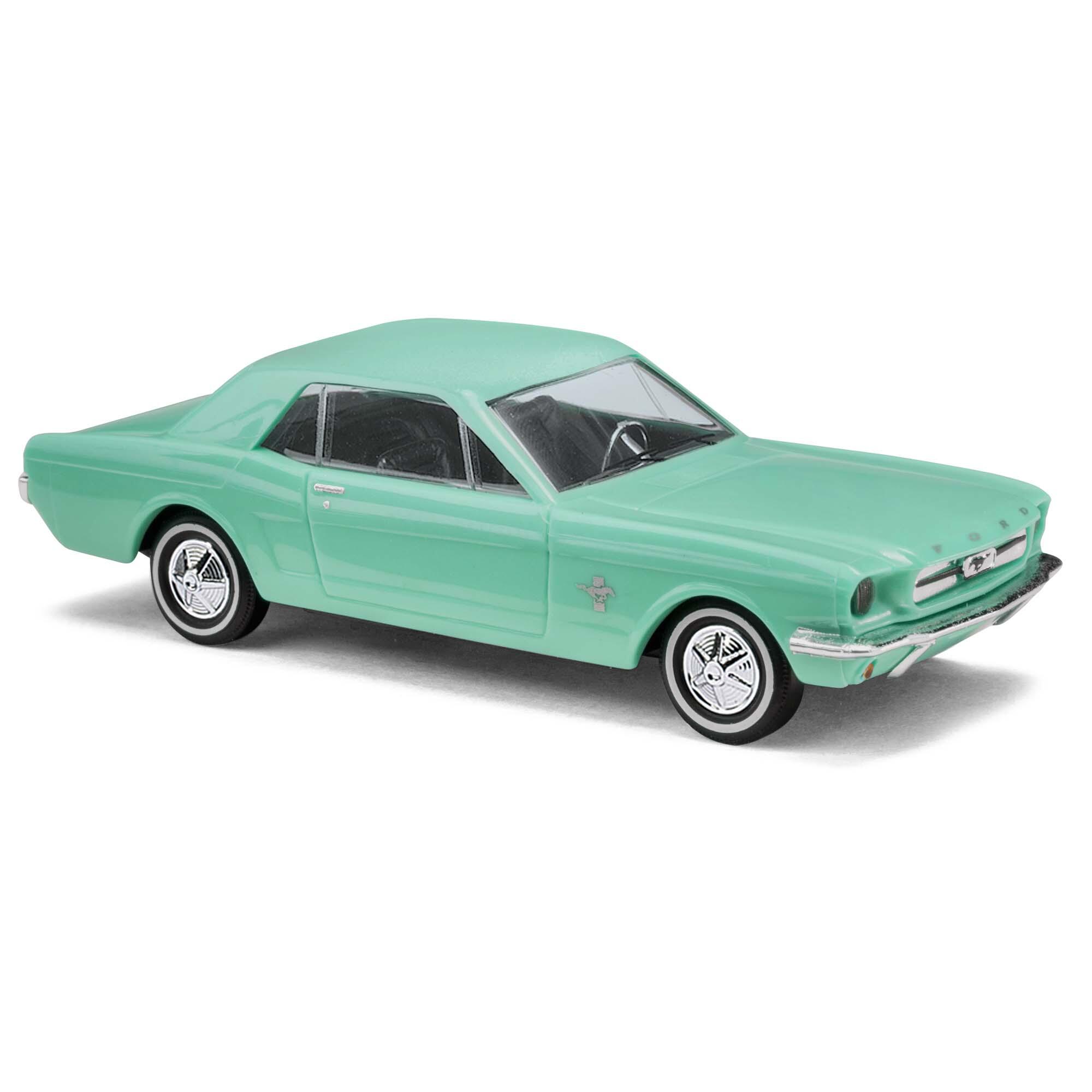 Busch 47567 Ford Mustang Coupé, Green