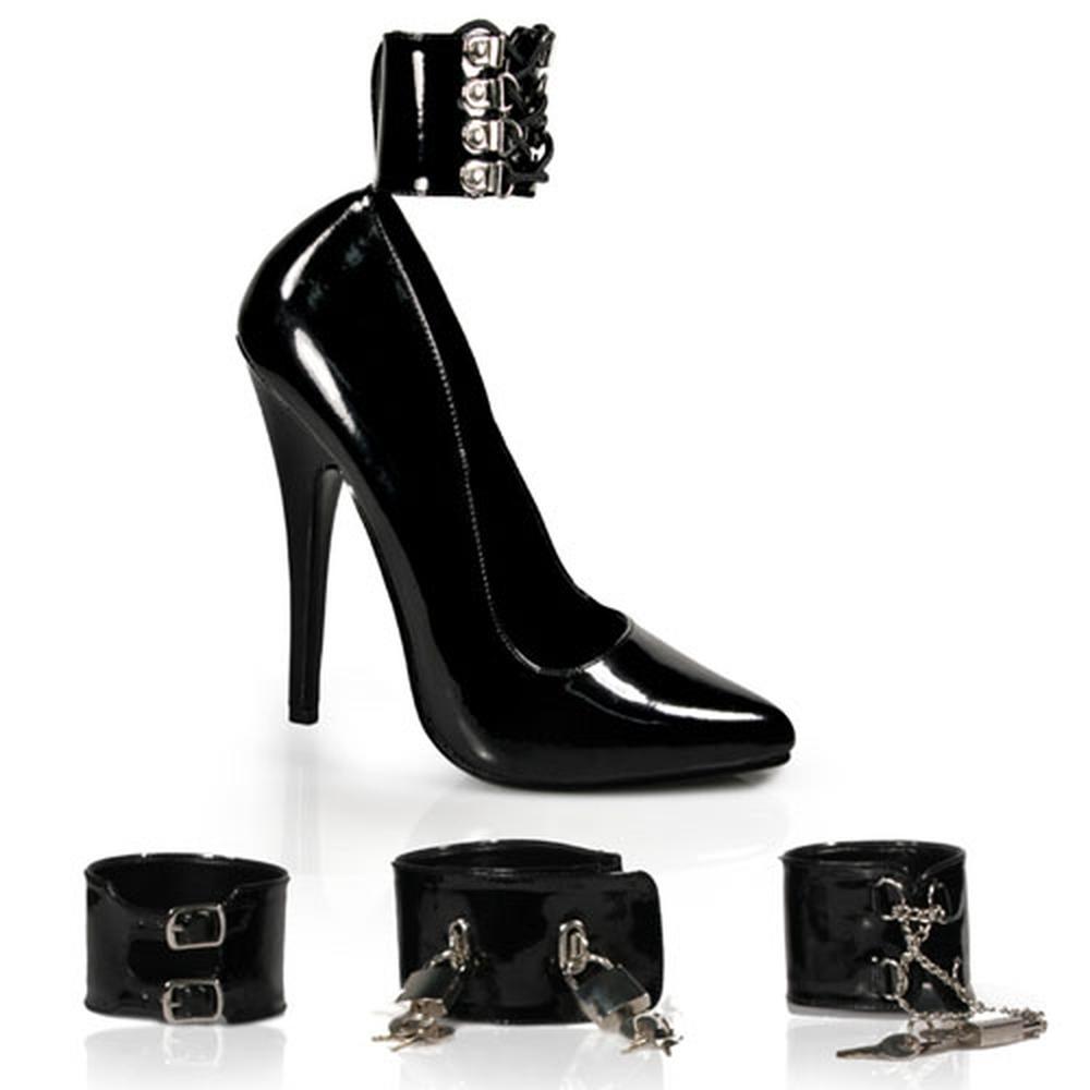 Court shoe with changeable ankle cuffs