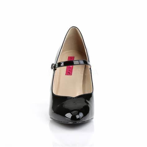 Black Large Fitting Mary Jane Pumps closed toe