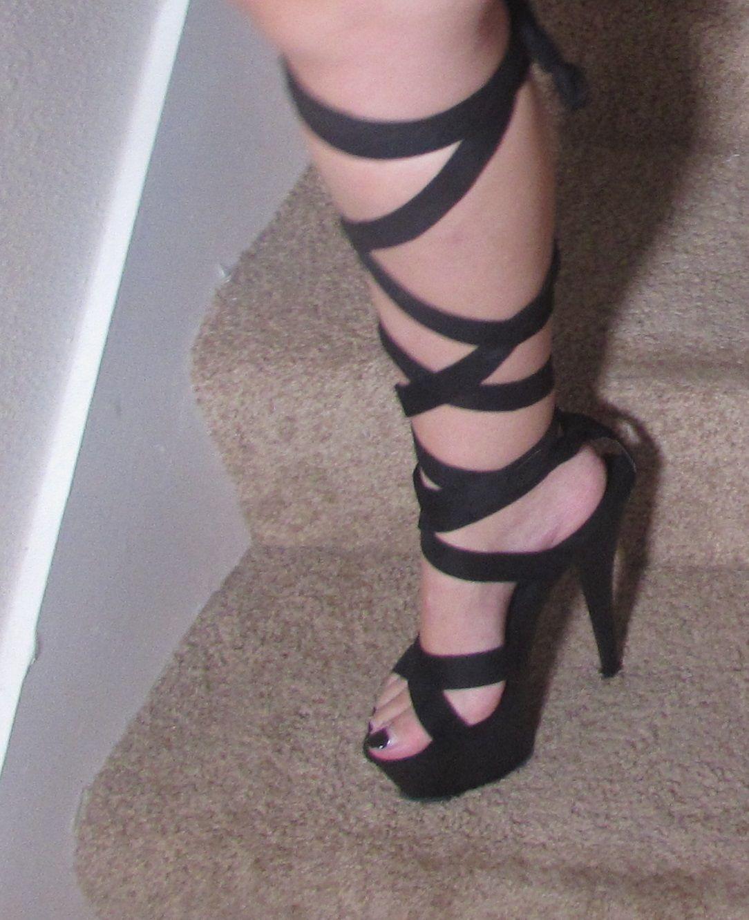 Leg Wrap Platform Sandal profile