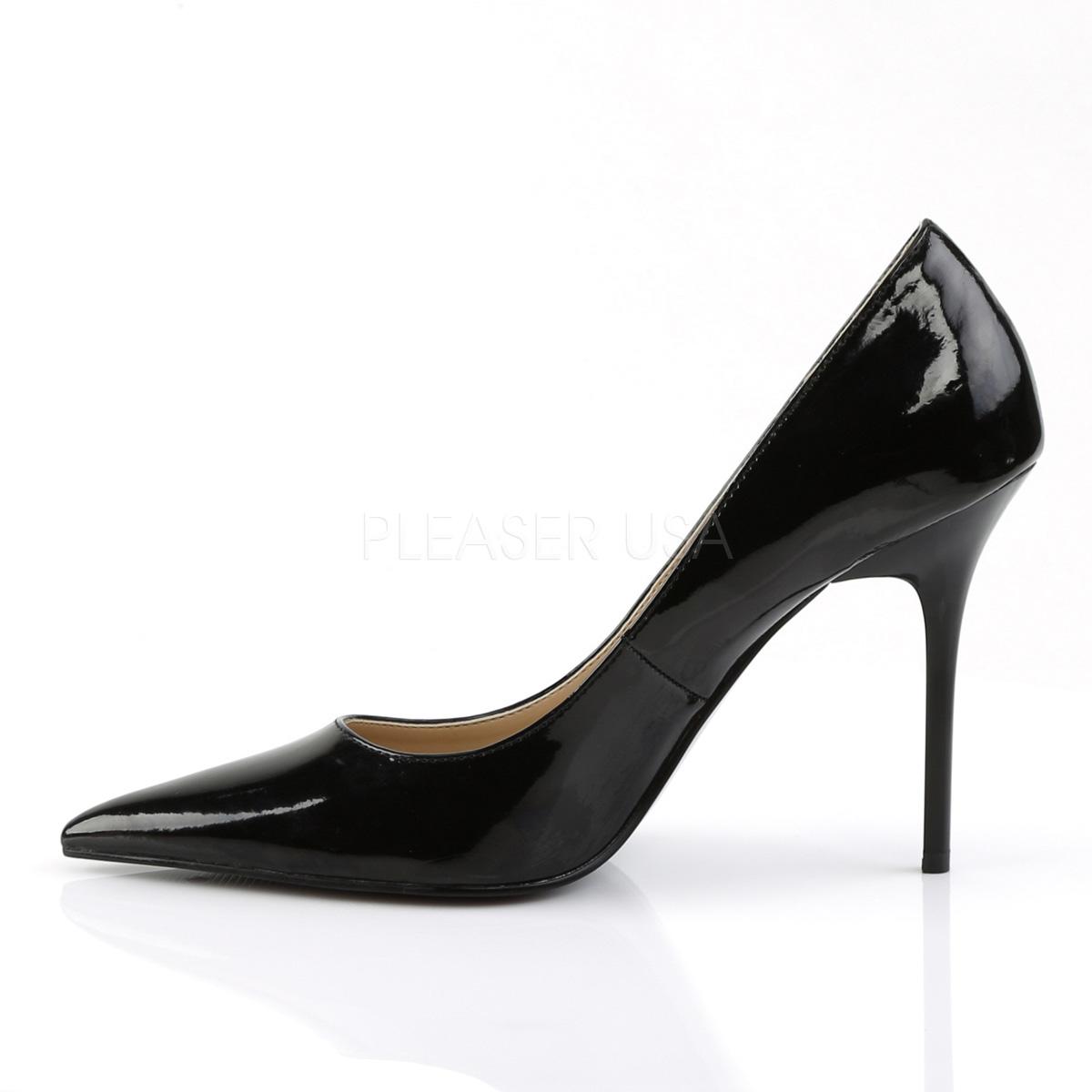Black Classique Court Shoe