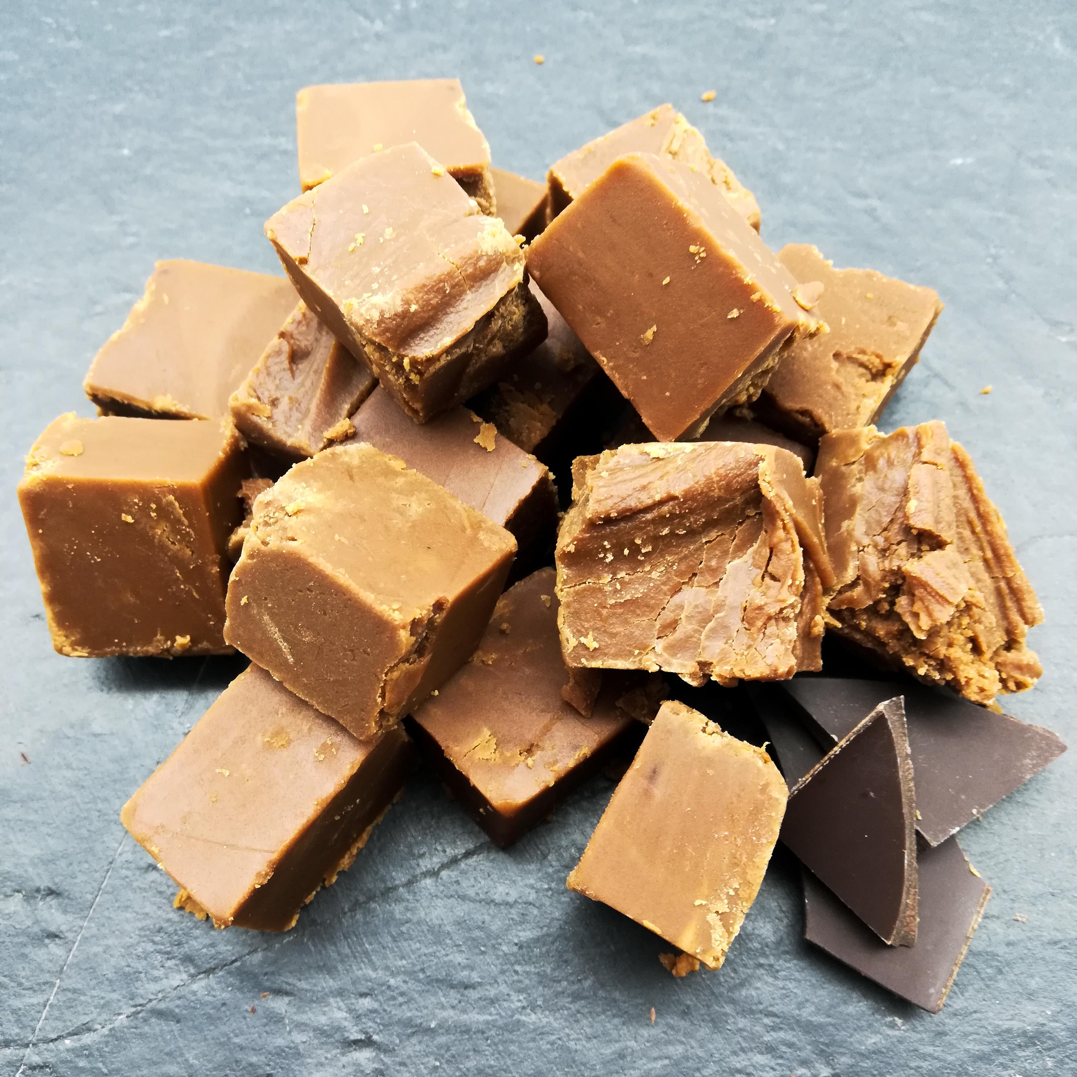 Salted Dark Chocolate Fudge - Loose