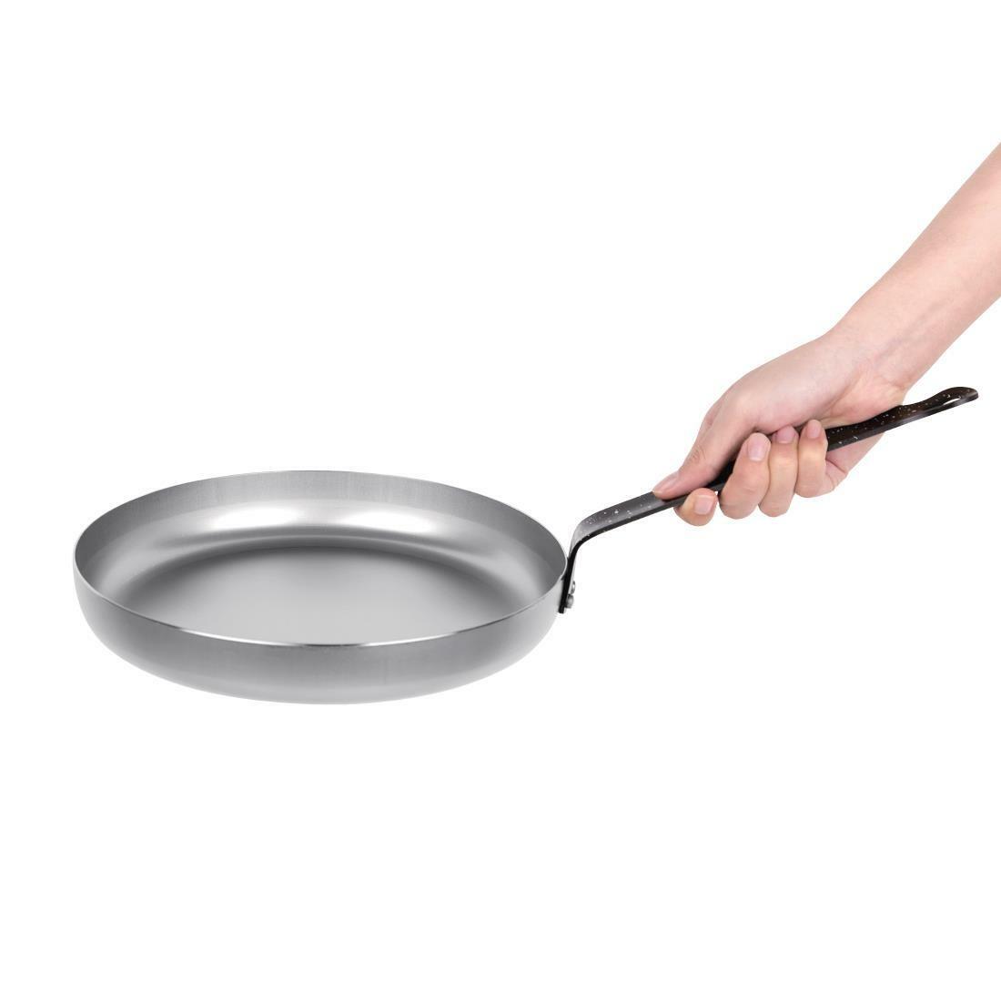 Vogue Carbon Steel Omelette Pan 200mm