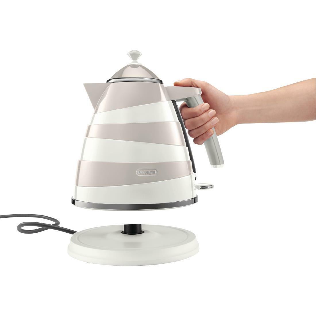 Delonghi white kettle hotsell