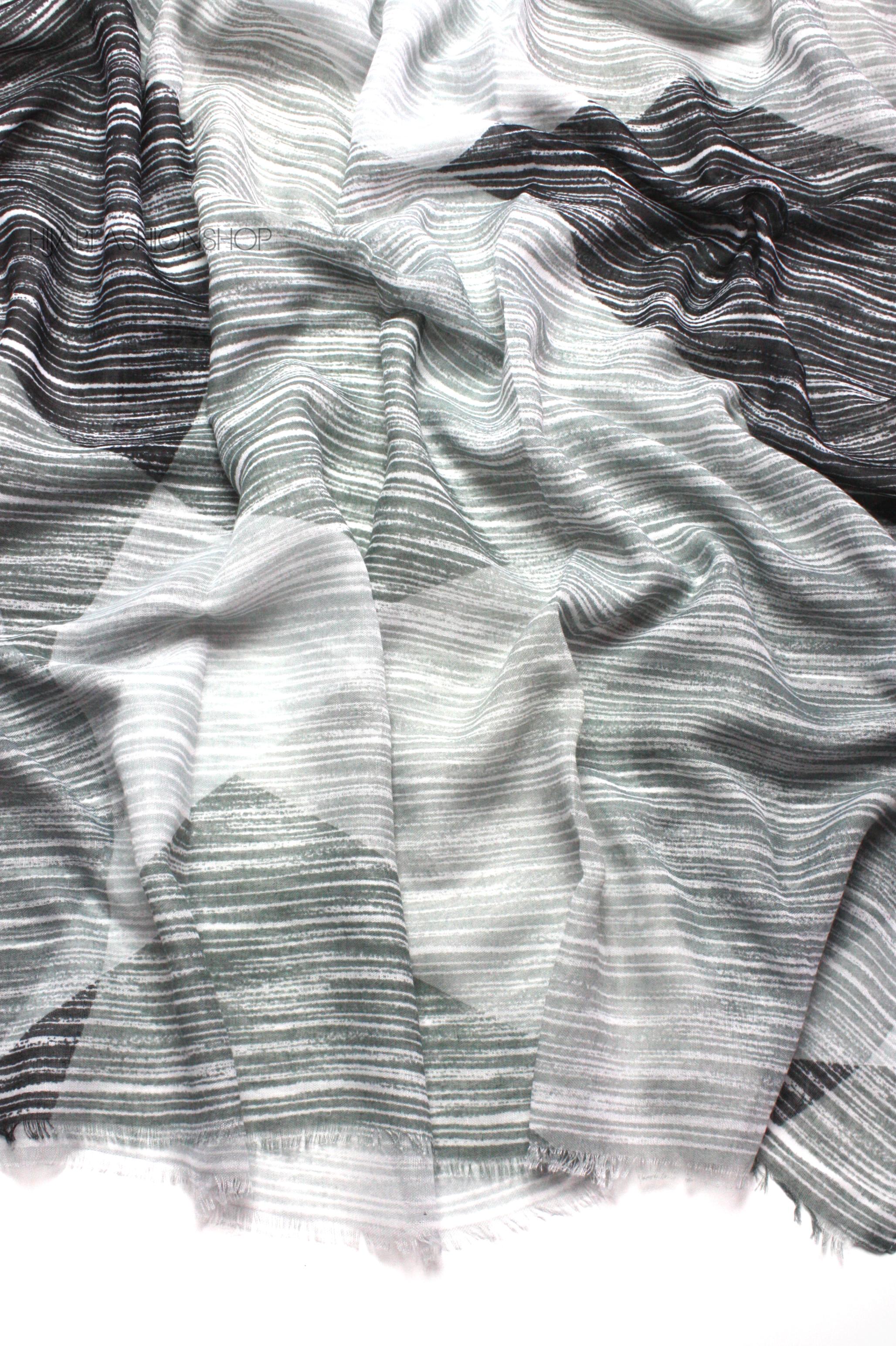 grey and black stripy print hijab