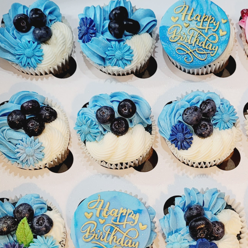 blueberry vanilla cupcakes fondant topper london east dulwich