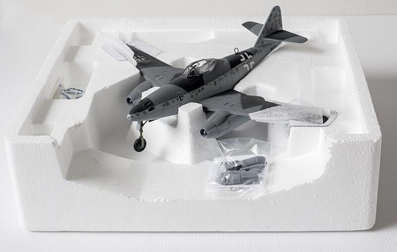 Armour Collection 1:48 German Me-262 A Messerschmitt shops 262 (READ DESCRIPTION)