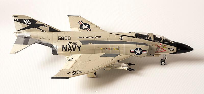 F-4J Phantom 'Fighting Falcons' Armour Collection 1:48 98233 Die Cast