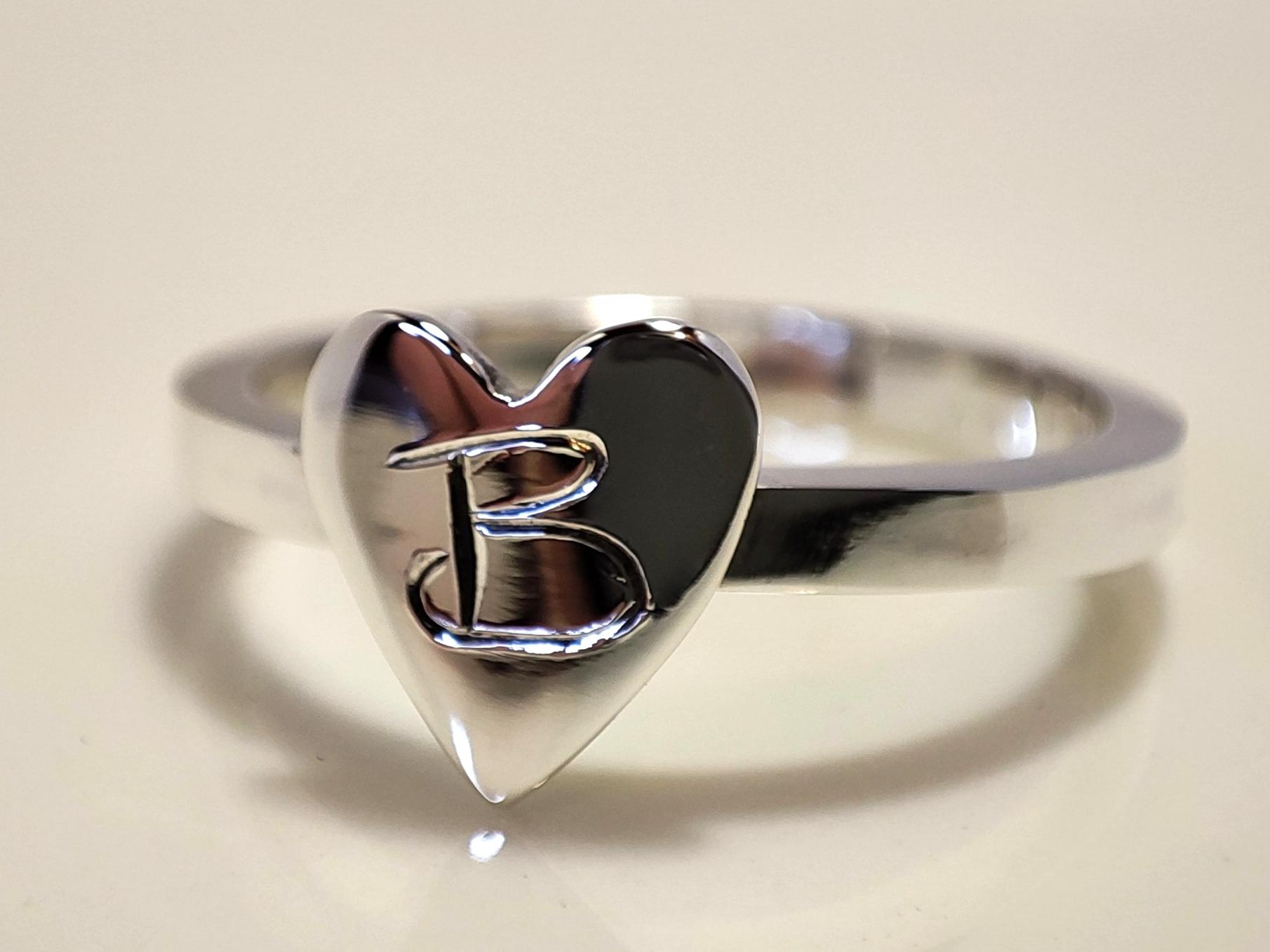 Silver love 2024 heart ring