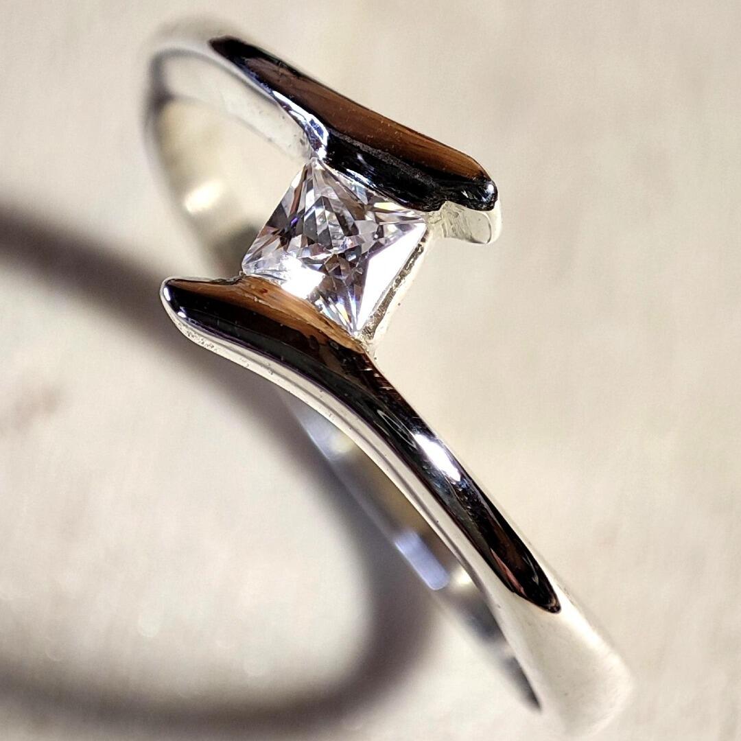 Sterling Silver Princess Crossover Ring