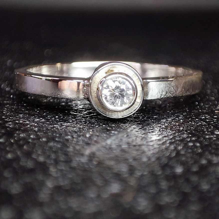 Bezel set cubic zirconia ring hotsell