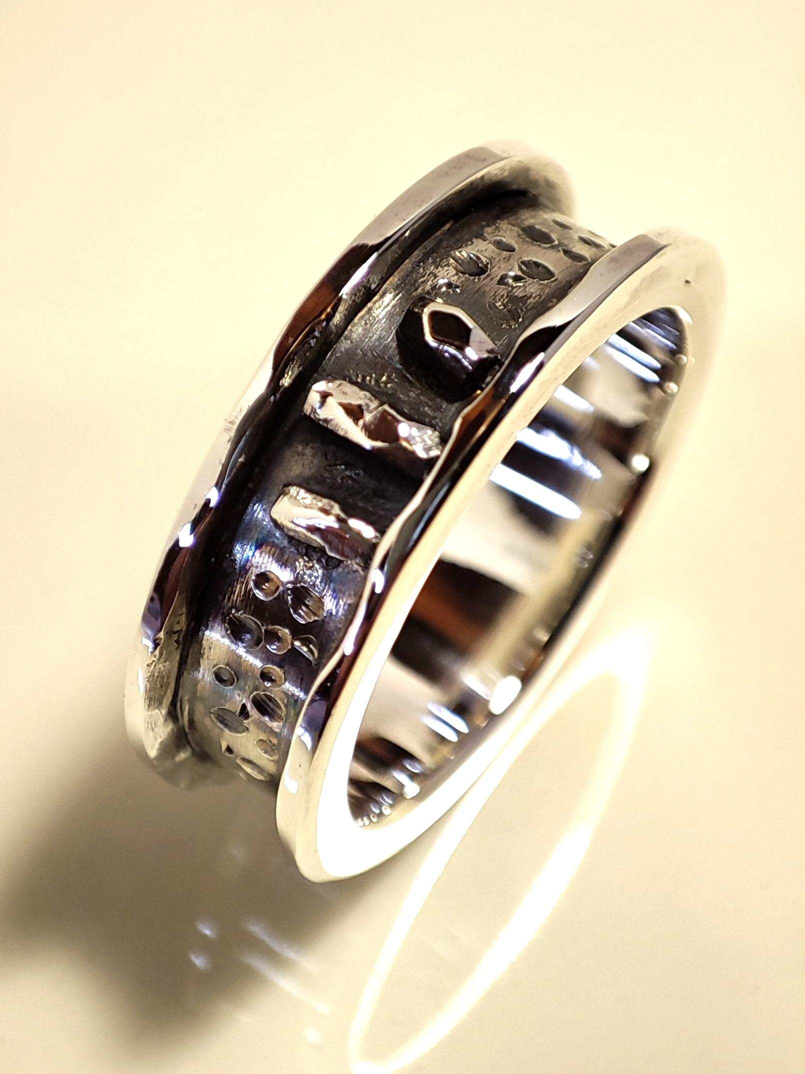 Mens on sale rolling ring