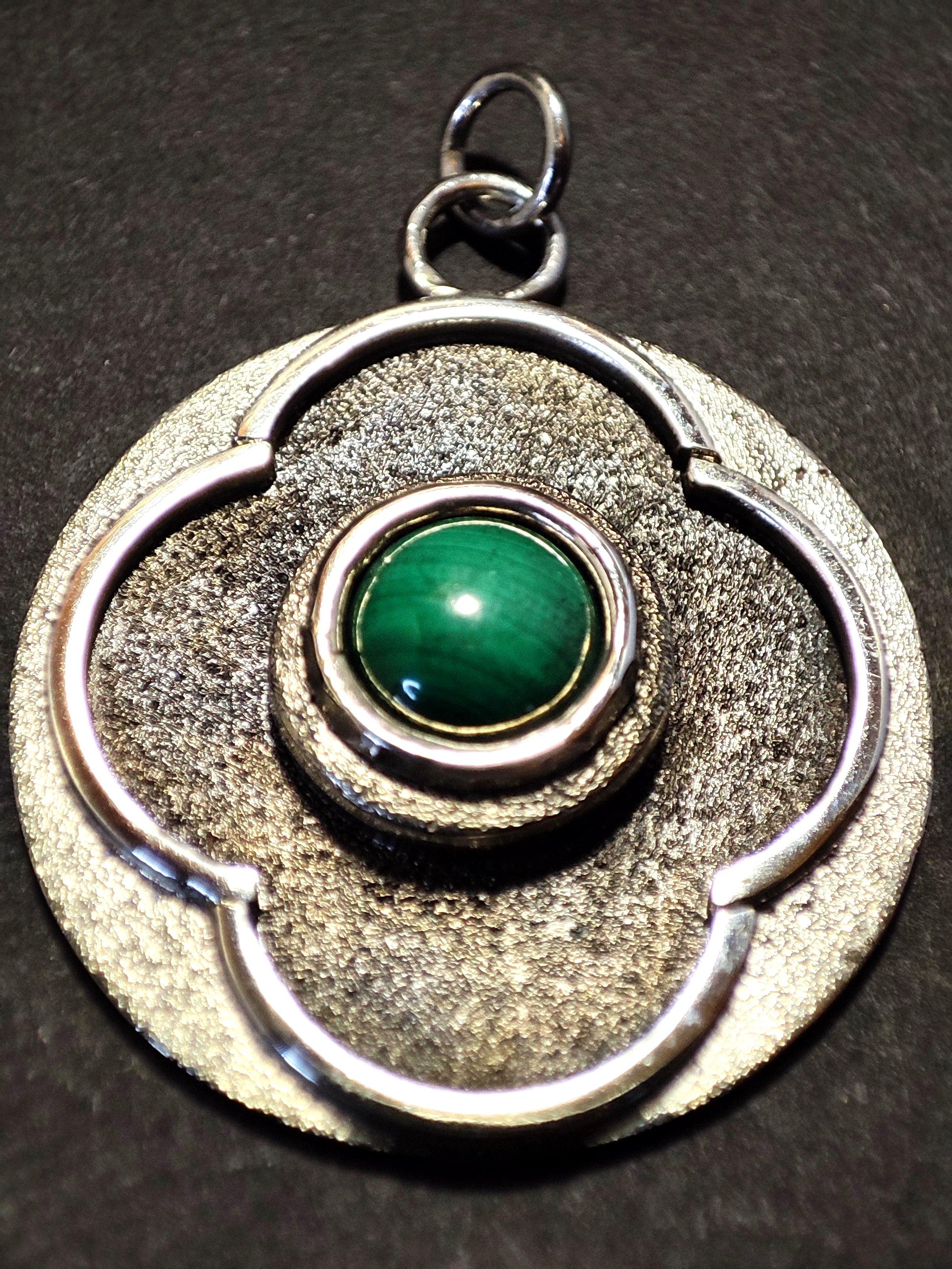 Silver on sale malachite pendant