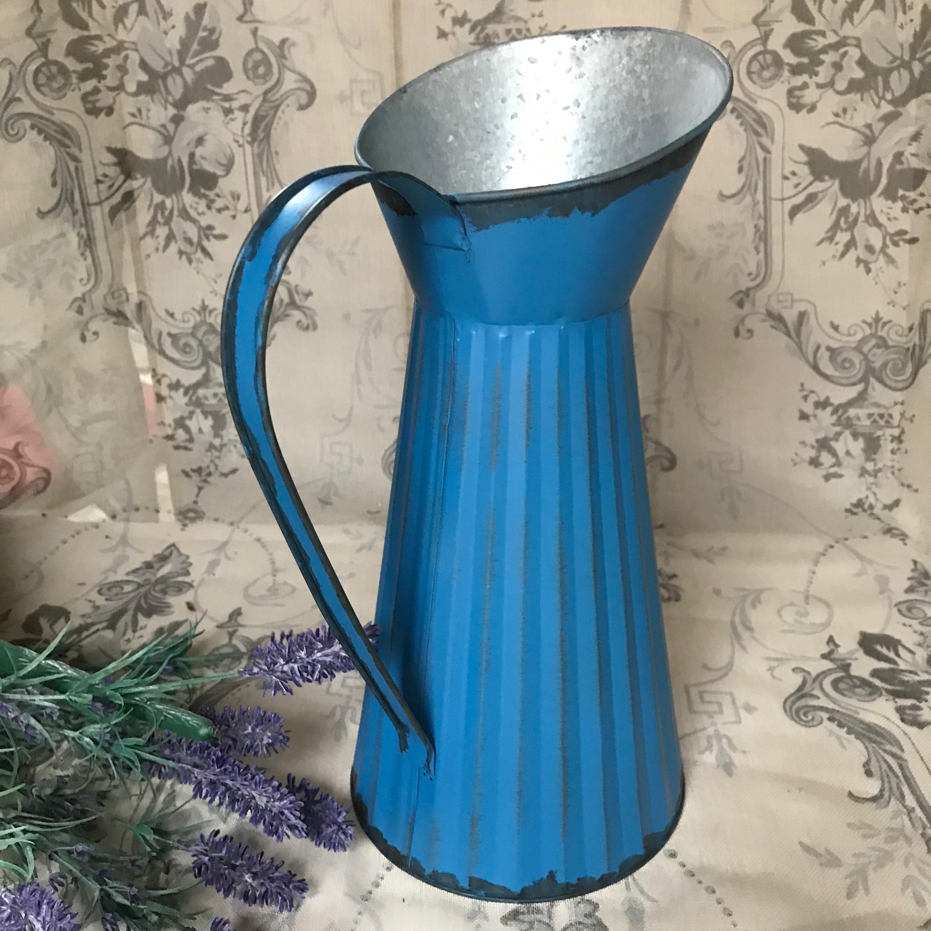 Clearance Stunning Large Rustic Country Style Decorative Tin Jug in