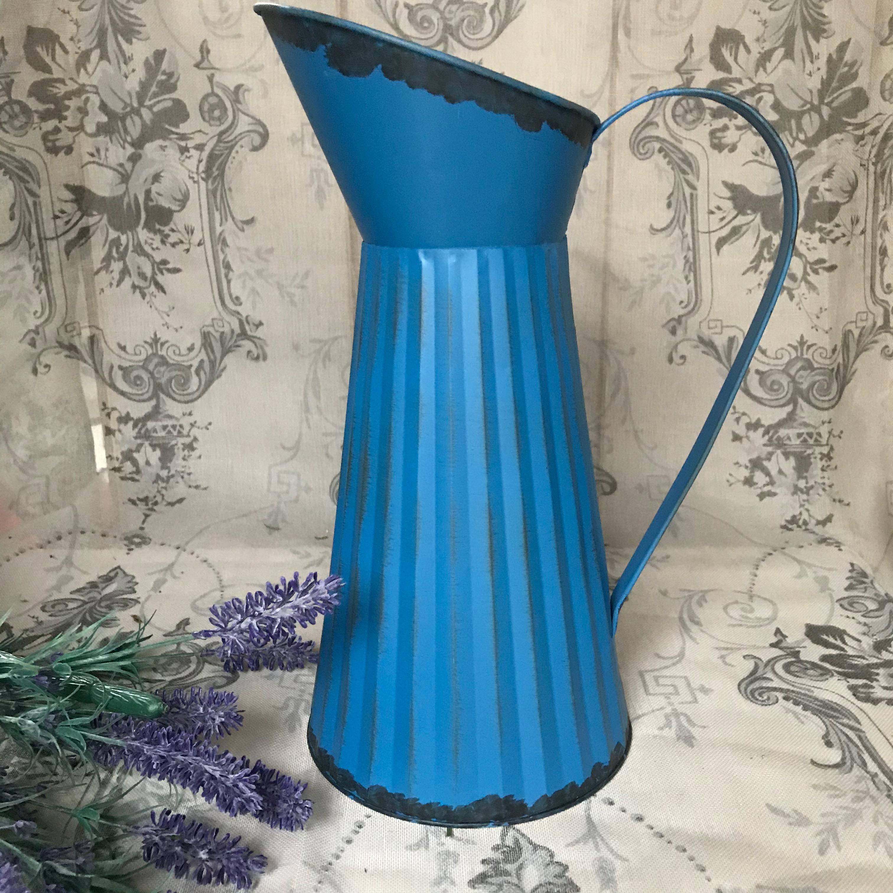 Clearance Stunning Large Rustic Country Style Decorative Tin Jug in