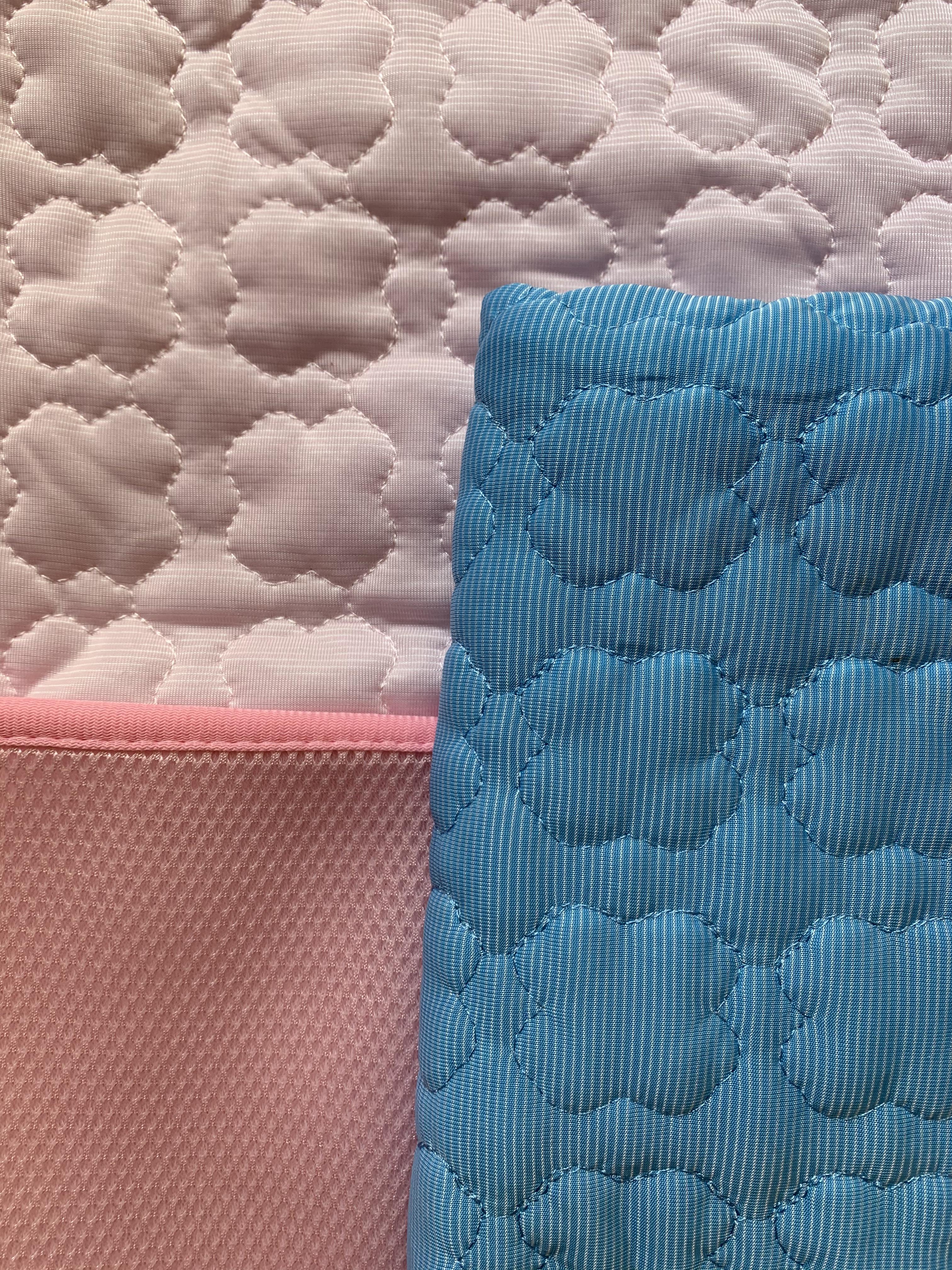 Close up of cooling mats